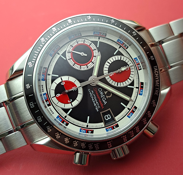 Omega Speedmaster Date Chronograph Ref. 3210.52